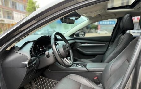 Mazda 3, 2022 год, 1 650 000 рублей, 8 фотография
