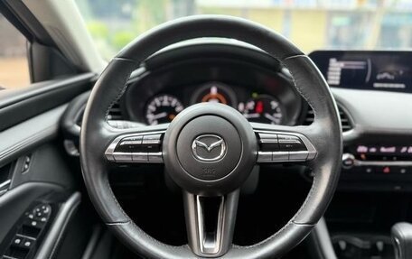 Mazda 3, 2022 год, 1 650 000 рублей, 11 фотография