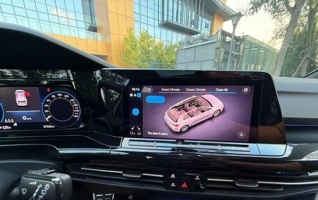 Volkswagen Golf VIII, 2022 год, 1 810 000 рублей, 10 фотография