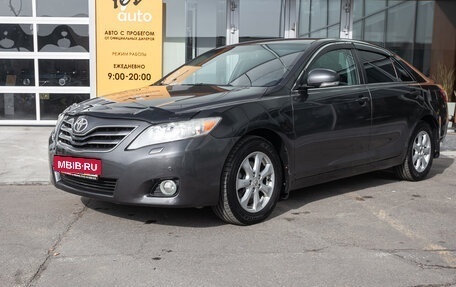 Toyota Camry, 2011 год, 1 198 000 рублей, 2 фотография
