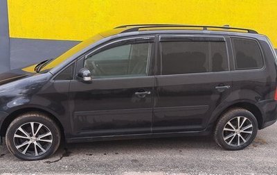Volkswagen Touran III, 2006 год, 625 000 рублей, 1 фотография