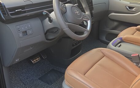 Hyundai Staria, 2023 год, 5 300 000 рублей, 5 фотография