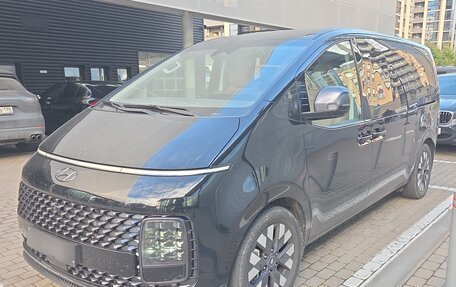 Hyundai Staria, 2023 год, 5 300 000 рублей, 4 фотография