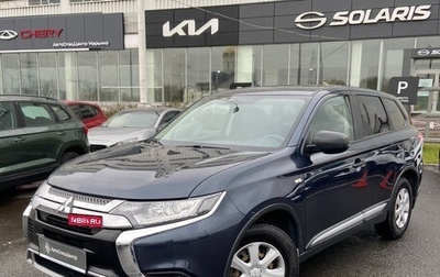 Mitsubishi Outlander III рестайлинг 3, 2019 год, 1 598 000 рублей, 1 фотография