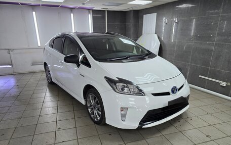 Toyota Prius, 2012 год, 1 200 000 рублей, 3 фотография