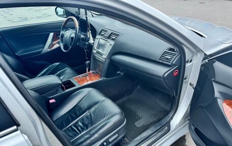 Toyota Camry, 2010 год, 1 200 000 рублей, 4 фотография