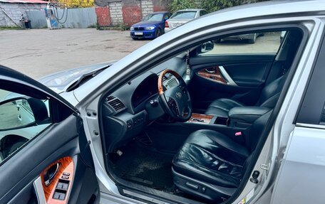 Toyota Camry, 2010 год, 1 200 000 рублей, 8 фотография
