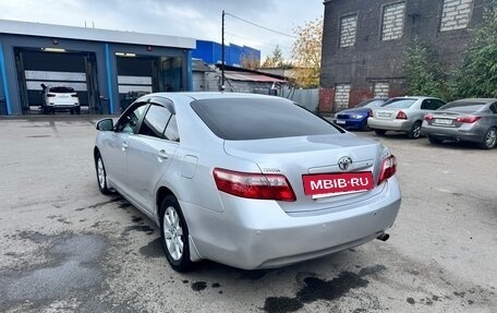 Toyota Camry, 2010 год, 1 200 000 рублей, 10 фотография