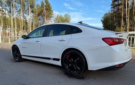 Chevrolet Malibu IX, 2016 год, 1 600 000 рублей, 3 фотография