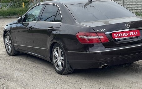 Mercedes-Benz E-Класс, 2010 год, 1 250 000 рублей, 3 фотография