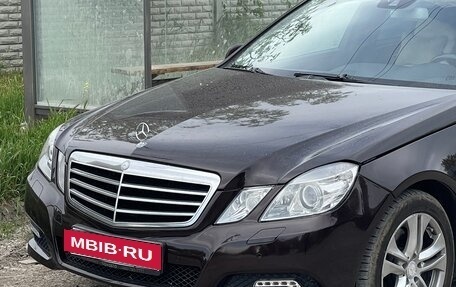 Mercedes-Benz E-Класс, 2010 год, 1 250 000 рублей, 6 фотография