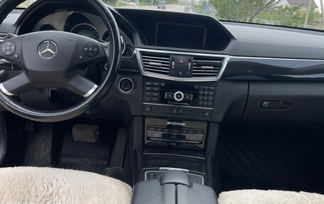 Mercedes-Benz E-Класс, 2010 год, 1 250 000 рублей, 11 фотография