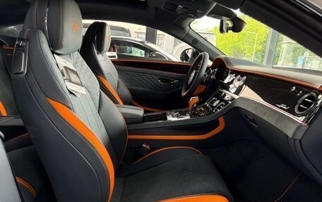 Bentley Continental GT, 2025 год, 40 000 000 рублей, 7 фотография