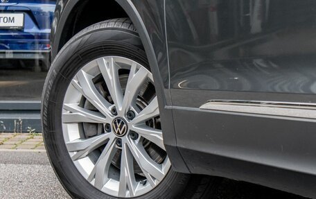 Volkswagen Tiguan II, 2021 год, 2 929 000 рублей, 11 фотография