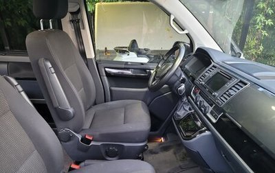 Volkswagen Multivan T6 рестайлинг, 2018 год, 3 900 000 рублей, 1 фотография