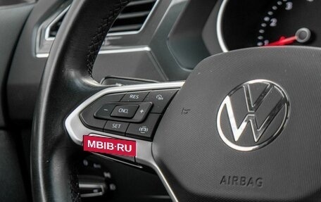 Volkswagen Tiguan II, 2021 год, 2 929 000 рублей, 24 фотография