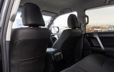Toyota Land Cruiser Prado 150 рестайлинг 2, 2014 год, 3 050 000 рублей, 10 фотография