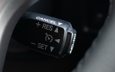 Toyota Land Cruiser Prado 150 рестайлинг 2, 2014 год, 3 050 000 рублей, 23 фотография