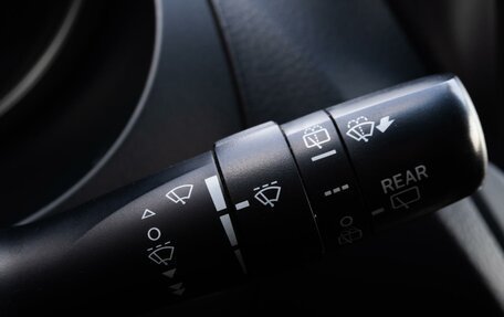 Toyota Land Cruiser Prado 150 рестайлинг 2, 2014 год, 3 050 000 рублей, 22 фотография