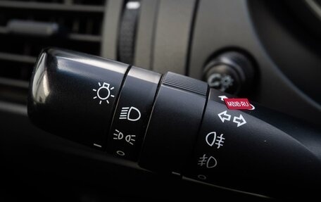 Toyota Land Cruiser Prado 150 рестайлинг 2, 2014 год, 3 050 000 рублей, 21 фотография