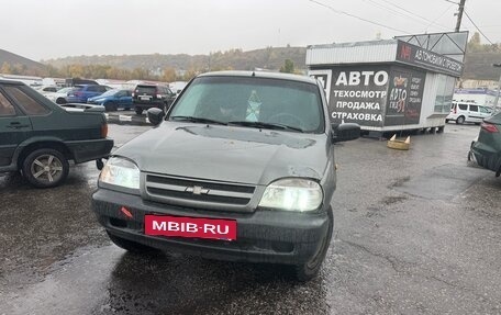 Chevrolet Niva I рестайлинг, 2004 год, 220 000 рублей, 3 фотография