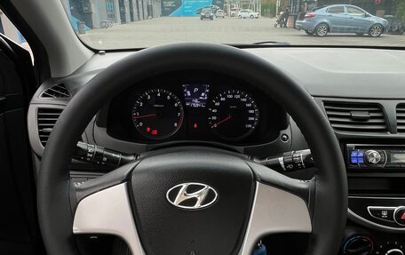 Hyundai Solaris II рестайлинг, 2011 год, 699 000 рублей, 18 фотография