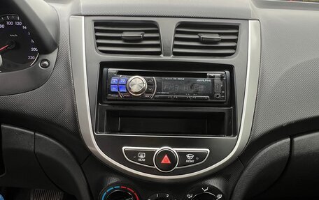 Hyundai Solaris II рестайлинг, 2011 год, 699 000 рублей, 14 фотография