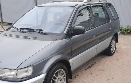 Mitsubishi Space Wagon III, 1993 год, 290 000 рублей, 15 фотография