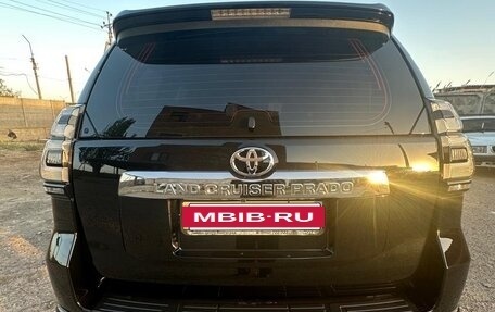 Toyota Land Cruiser Prado 150 рестайлинг 2, 2019 год, 5 370 000 рублей, 3 фотография