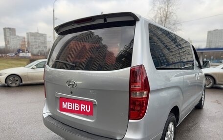 Hyundai Grand Starex Grand Starex I рестайлинг 2, 2011 год, 1 100 000 рублей, 2 фотография