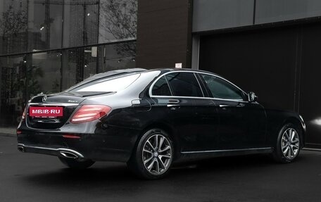 Mercedes-Benz E-Класс, 2017 год, 3 497 000 рублей, 5 фотография