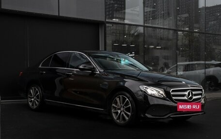 Mercedes-Benz E-Класс, 2017 год, 3 497 000 рублей, 3 фотография