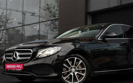 Mercedes-Benz E-Класс, 2017 год, 3 497 000 рублей, 38 фотография