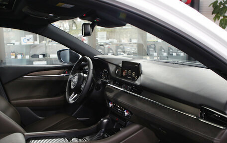 Mazda 6, 2023 год, 4 200 000 рублей, 10 фотография