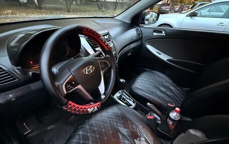 Hyundai Solaris II рестайлинг, 2013 год, 400 000 рублей, 11 фотография