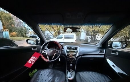 Hyundai Solaris II рестайлинг, 2013 год, 400 000 рублей, 12 фотография
