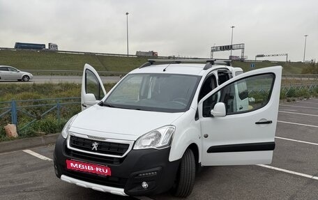 Peugeot Partner II рестайлинг 2, 2016 год, 1 250 000 рублей, 1 фотография