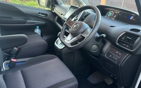 Nissan Serena IV, 2019 год, 2 290 000 рублей, 19 фотография