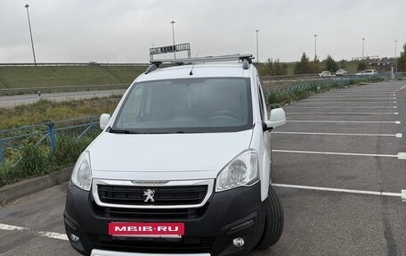 Peugeot Partner II рестайлинг 2, 2016 год, 1 250 000 рублей, 2 фотография