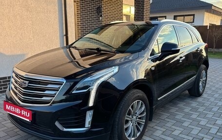 Cadillac XT5 I рестайлинг, 2017 год, 2 690 000 рублей, 2 фотография
