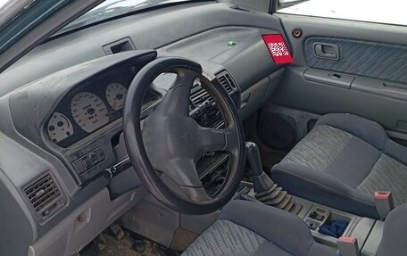 Mitsubishi Space Runner II, 1997 год, 105 000 рублей, 1 фотография