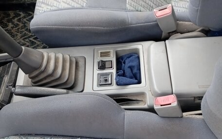 Mitsubishi Space Runner II, 1997 год, 105 000 рублей, 5 фотография