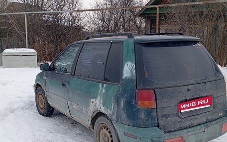 Mitsubishi Space Runner II, 1997 год, 105 000 рублей, 8 фотография