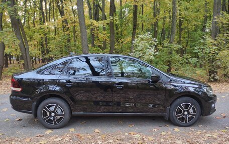 Volkswagen Polo VI (EU Market), 2018 год, 1 299 000 рублей, 2 фотография