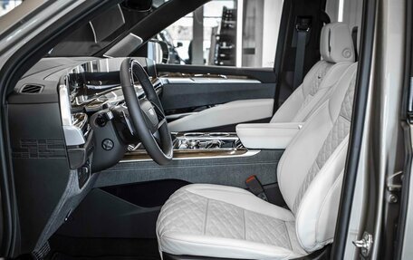 Cadillac Escalade V, 2025 год, 24 215 000 рублей, 12 фотография