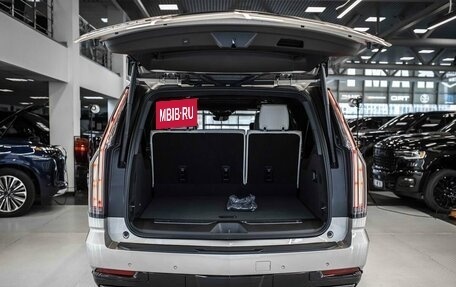 Cadillac Escalade V, 2025 год, 24 215 000 рублей, 8 фотография