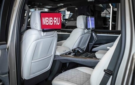 Cadillac Escalade V, 2025 год, 24 215 000 рублей, 16 фотография