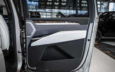 Cadillac Escalade V, 2025 год, 24 215 000 рублей, 21 фотография