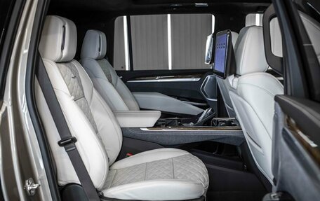 Cadillac Escalade V, 2025 год, 24 215 000 рублей, 23 фотография