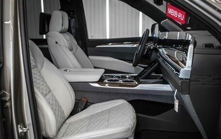 Cadillac Escalade V, 2025 год, 24 215 000 рублей, 27 фотография